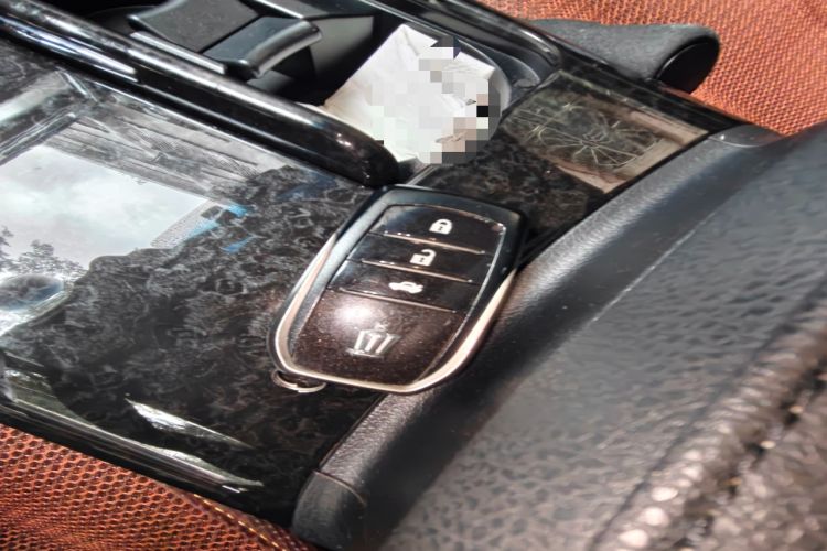 Used Toyota Crown 2018 2.0T Sport Edition
