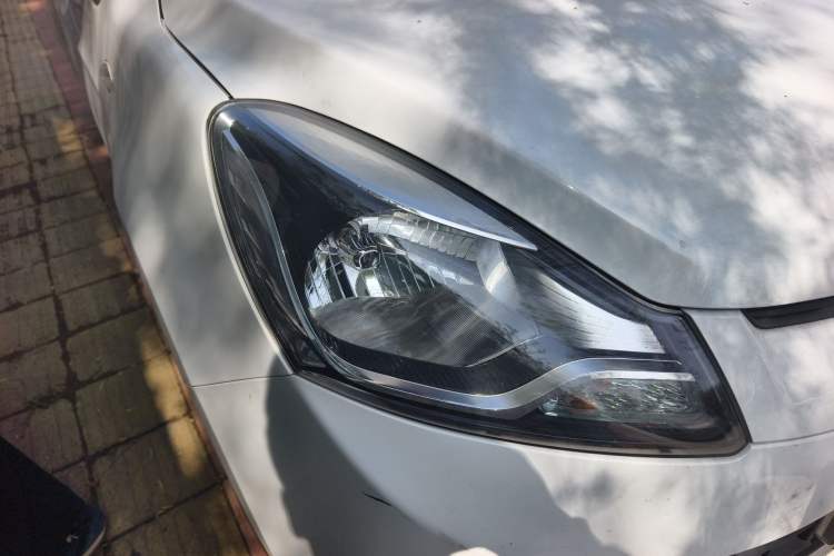 Used CHANGAN Benni 2015 1.4L Manual Luxury Model China V Standard Right Front Headlight