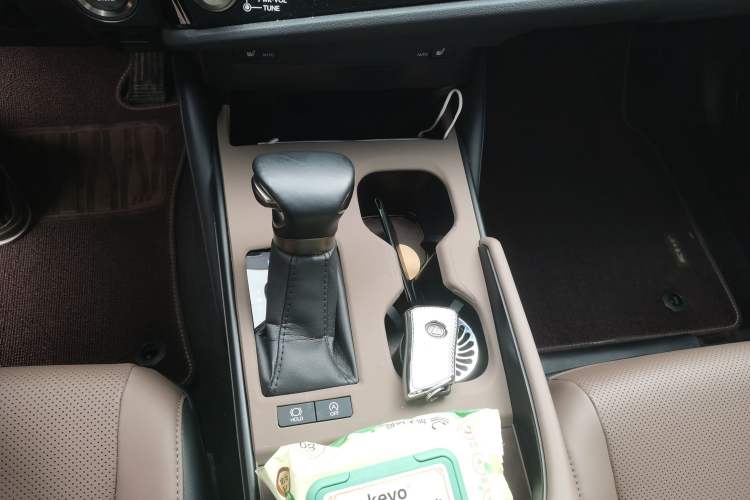 Used Lexus ES 2023 200 Excellence Edition