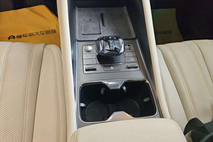 Used BYD Song L EV 2024 550km Beyond Edition Gear Lever