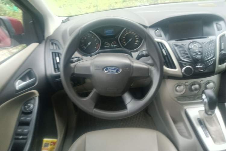 Used Ford Focus 2012 Sedan 1.6L Automatic Comfort Model
