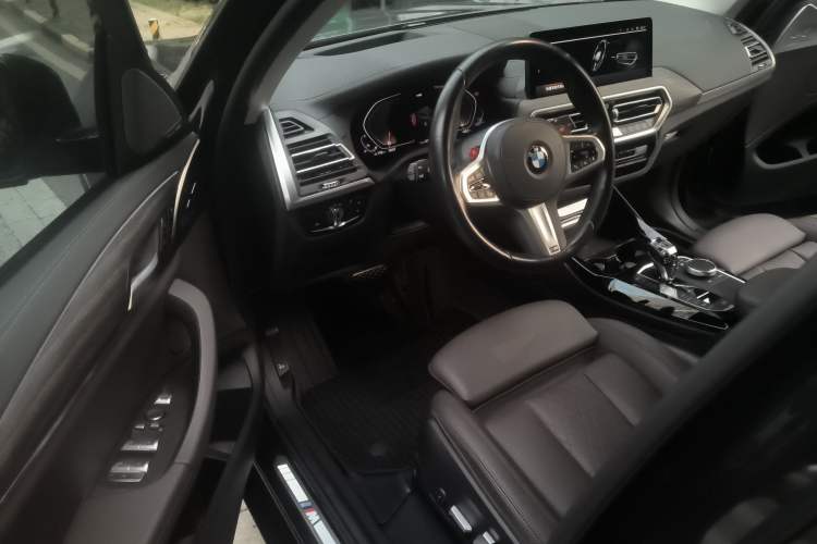 Used BMW X3 2022 Facelift xDrive30i Luxury Edition M Night Edition Package Driver Seat