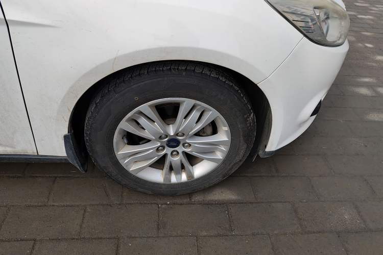 Used Ford Focus 2012 Hatchback 1.6L Manual Comfort Model Exterior 4