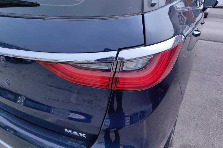 Used BYD Song MAX 2019 1.5T Automatic Smart Connect Ruiyi Sunroof Version 6 Seats China VI Standard Right Rear Taillight