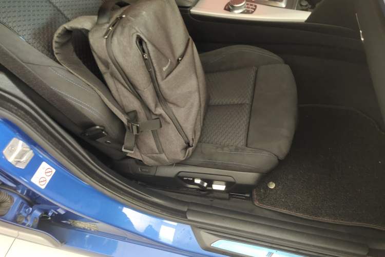 Used BMW 4 Series 2019 425i Gran Coupe M Sport Package Right Front Seat