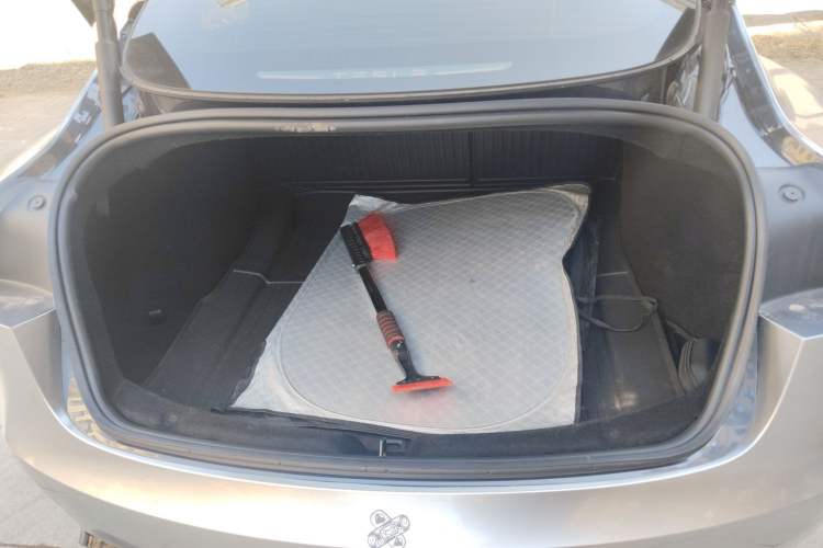 Used Tesla Model 3 2023 Long-Range All-Wheel-Drive Version