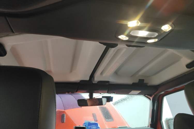 Used Jeep Wrangler 2018 2.0T Sahara Four-Door Edition