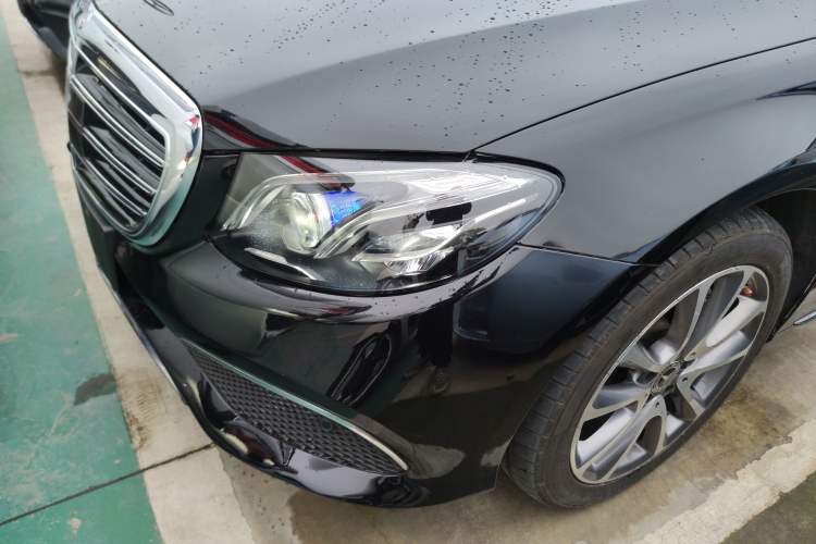 Used Mercedes-Benz E-Class 2018 Facelift E 300 L Luxury Edition
