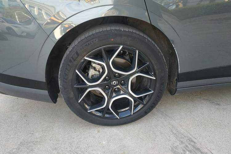 Used CHANGAN NEVO A07 2024 Pure Electric "True Fragrance" Edition 515 Prestige Model Right Rear Wheel Hub