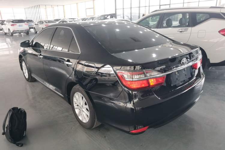 Used Toyota Camry 2015 2.0G Premier Edition
