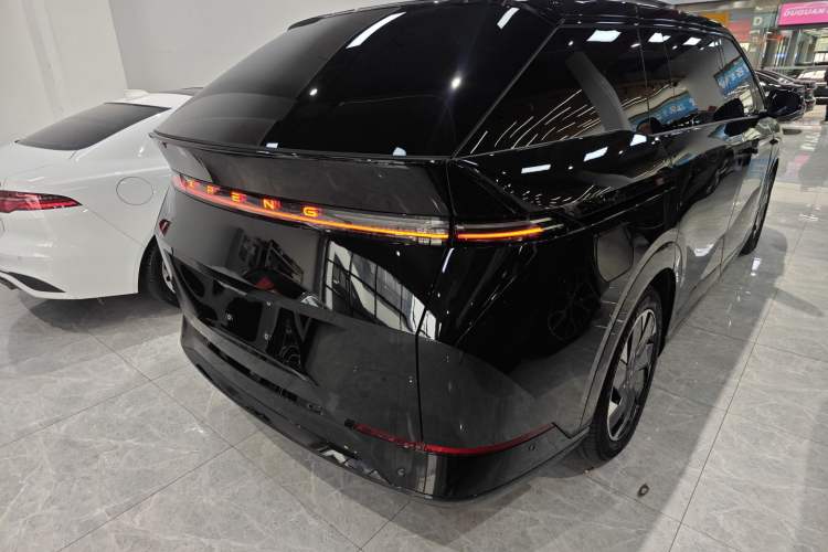 Used XPeng X9 2024 610 Long-Range Max
