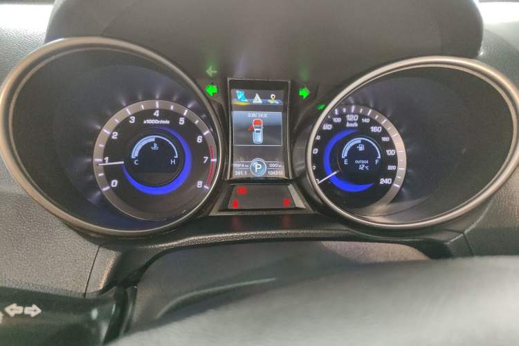 Used CHANGAN CS75 2016 1.8T Automatic Elite Model China V Standard
