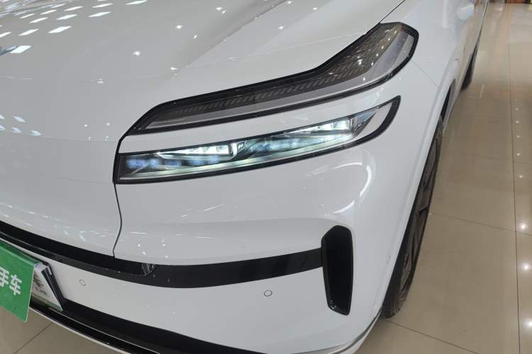 Used ONVO Luxeed L90 2025 Model—Max Six-Seater Version