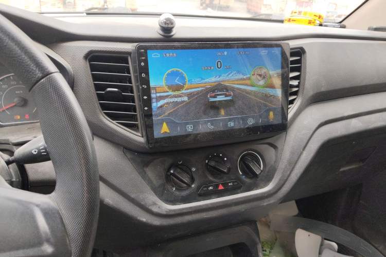 Used Wuling Hongguang V 2019 1.5L Jingqu Edition Sealed-Window Vehicle China VI LAR
