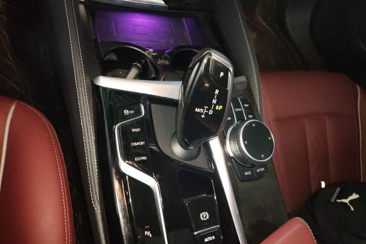 Used BMW 5 Series 2022 Second Facelift 525Li M Sport Package