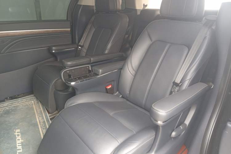 Used GAC Trumpchi M8 2021 Lingxiu Series 390T Deluxe Edition Left Rear Seat