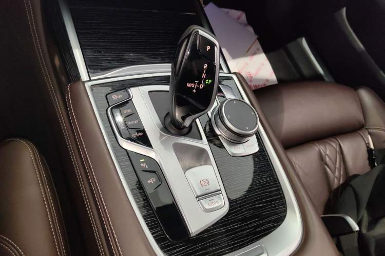 Used BMW 7 Series 2021 730Li M Sport Package Gear Lever