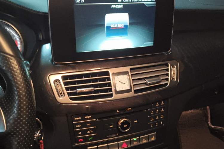 Used Mercedes-Benz CLS 2017 CLS 260 Elegant Edition Audio And AC Panel