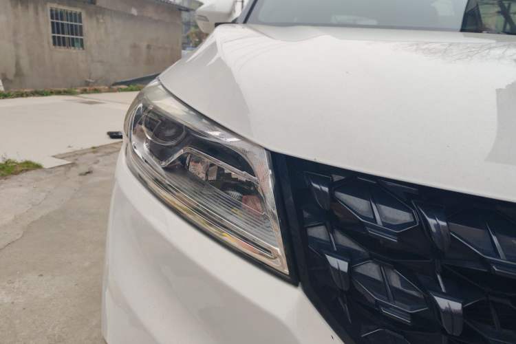 Used Dongfeng Fengon 580 2021 Revised Edition ☆ Star Version 1.5 TGDI Automatic Prestige Grade Right Front Headlight