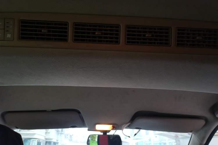 Used Wuling Hongguang 2019 1.5L S Standard Version China VI LAR
