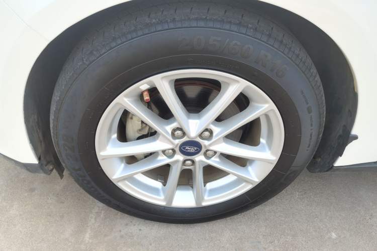 Used Ford Focus 2018 Sedan Classic EcoBoost 180 Automatic Elite Model