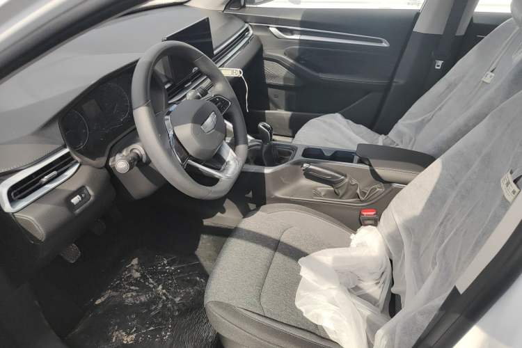 Used Geely Auto Emgrand 2025 4th Generation 1.5L Manual - Starry Edition