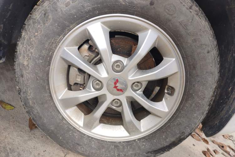 Used Wuling Hongguang V 2022 1.5L Jingqu Version Hydraulic Power Steering LAR