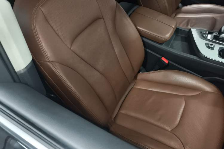 Used Audi Q7 2019 45 TFSI Comfort Model