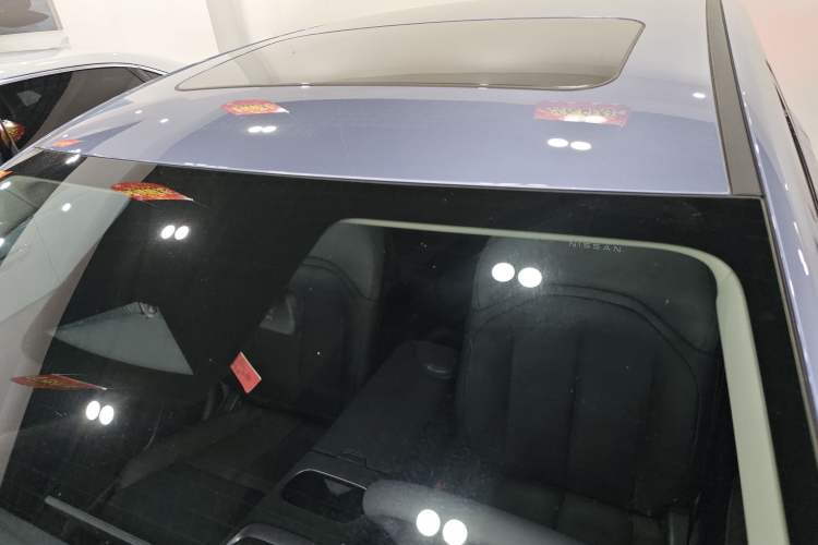 Used Nissan N6 2026 Model 180 Max Roof