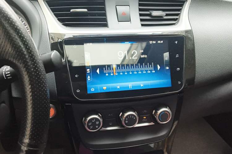 Used Nissan Sylphy 2019 1.6XV CVT Smart Connect Luxury Edition China VI Standard Audio And AC Panel