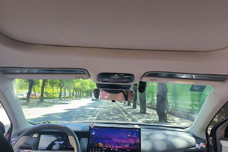 Used Lynk & Co 06 EM-P 2023 EM-P 126 Long-Range Halo