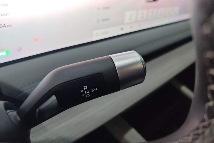 Used Geely Galaxy E8 2024 550 km Range Rear-Drive MAX Gear Lever