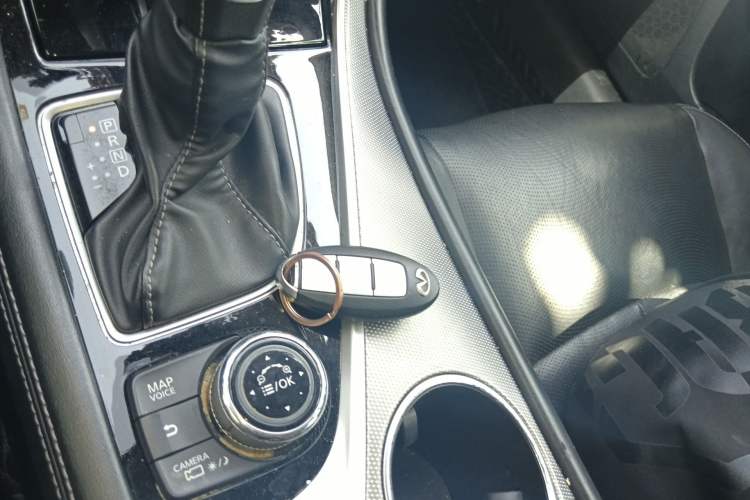 Used Infiniti Q50L 2018 2.0T Enjoyment Version China VI Standard