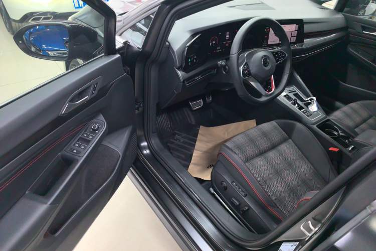 Used Volkswagen Golf GTI 2021 Facelift 380TSI DSG GTI
