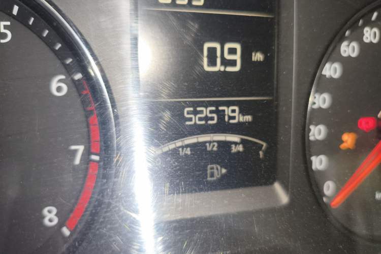 Used Volkswagen Gran Lavida 2013 1.6L Manual Comfort Model
