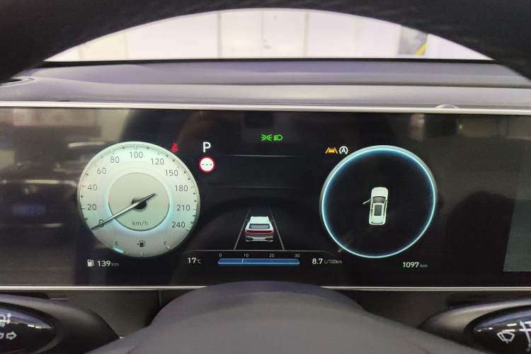 Used Hyundai ix35 2023 Musso 2.0L Flagship Edition TOP Instrument Cluster