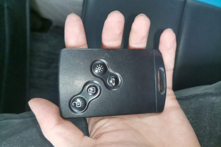 Used Renault Captur 2015 1.2T Automatic Standard Edition