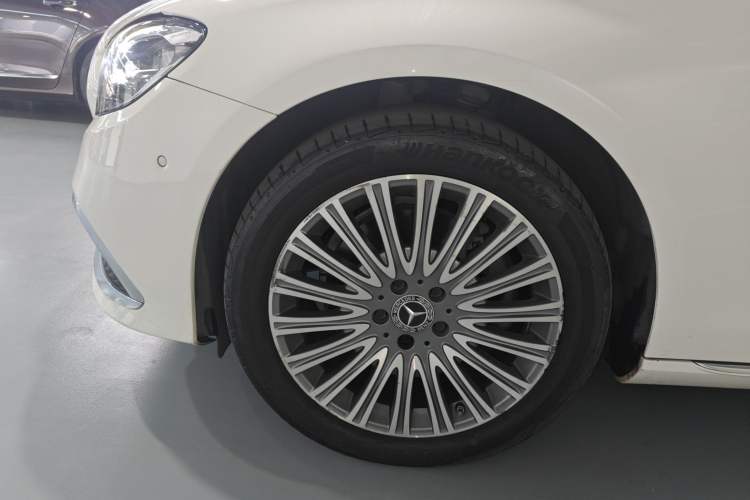 Used Mercedes-Benz E-Class 2021 Restyled E 300 L Luxury Edition
