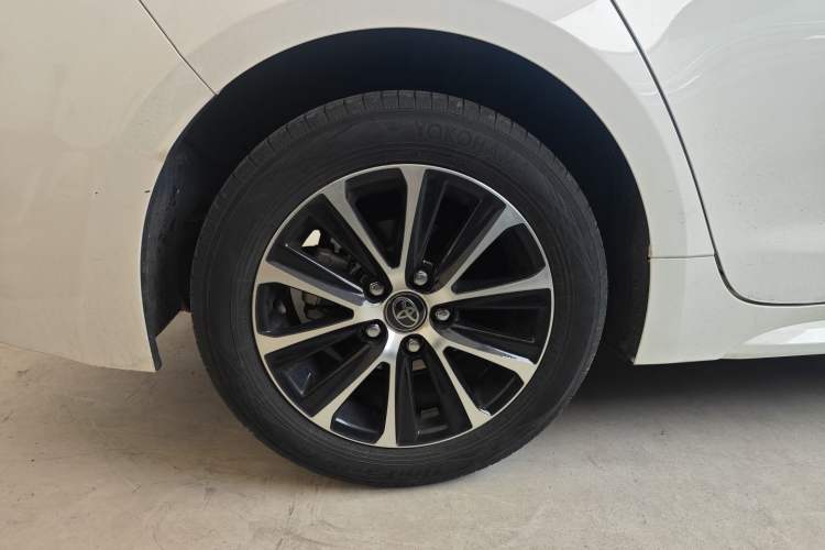 Used Toyota Levin 2023 Smart Electric Hybrid Dual-Engine 1.8L Luxury Edition Right Rear Wheel Hub