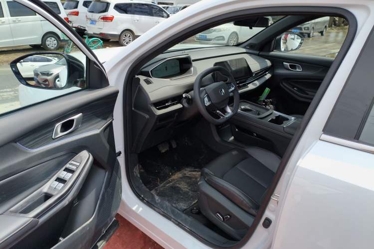 Used CHANGAN CS55PLUS PHEV 2025 Smart New Blue Whale 125km Battleship Edition Driver Seat