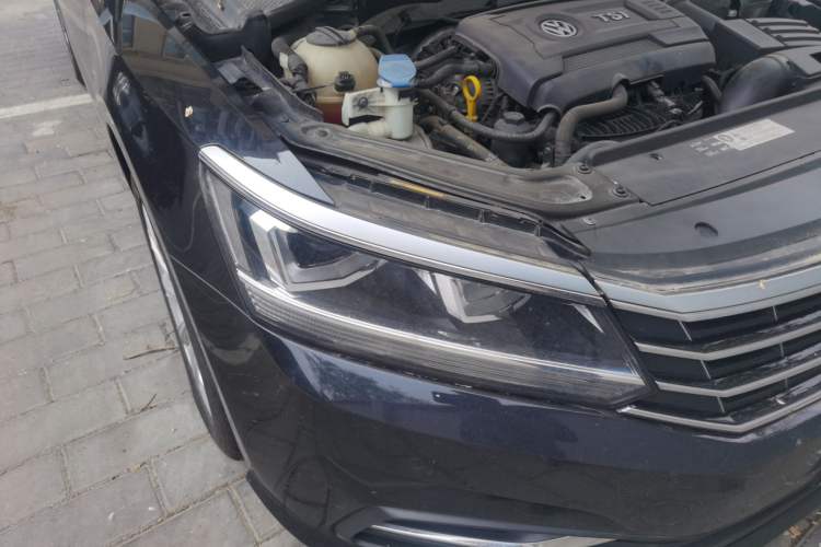 Used Volkswagen Passat 2017 330TSI DSG Luxury Edition
