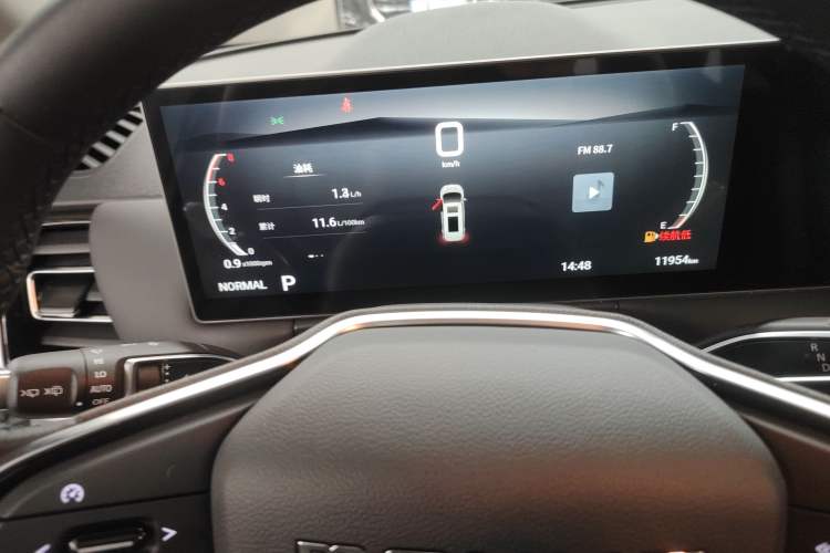 Used SAIC MAXUS G10 2025 MAX 2.0T Automatic Executive Edition Gasoline 7-Seater