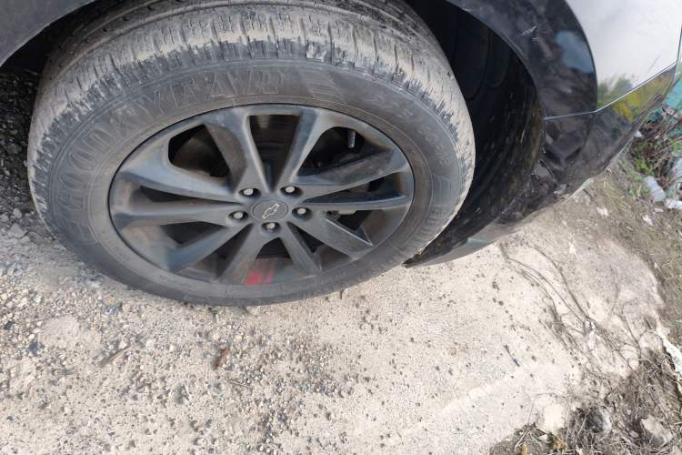 Used Chevrolet Equinox 2019 Redline 550T Automatic All-Wheel-Drive RS Model China VI Standard Right Front Wheel Hub