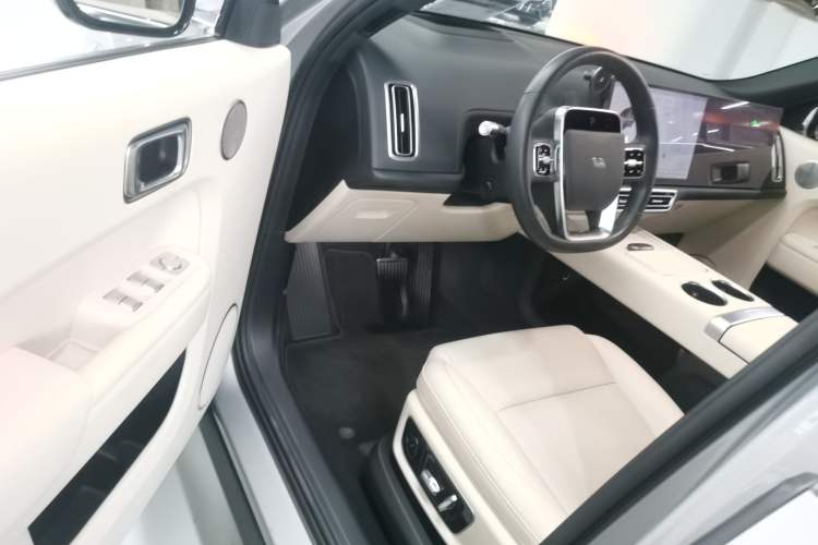 Used Li Auto L8 2023 Air model