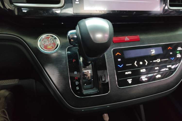 Used Honda Elysion 2016 2.4L Luxury Edition