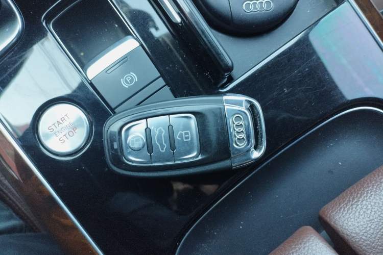 Used Audi A8 2016 A8L 45 TFSI quattro Comfort model
