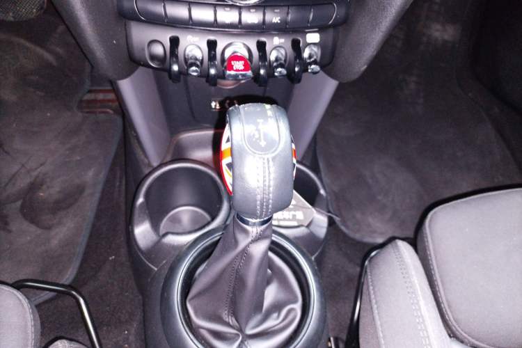 Used MINI MINI 2016 1.5T COOPER Five-Door Edition