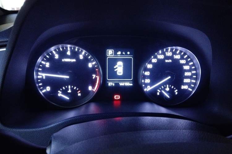 Used Hyundai Elantra (6th Generation / Lingdong) 2016 1.6L Automatic ZhiXuan – Elite Version Instrument Cluster