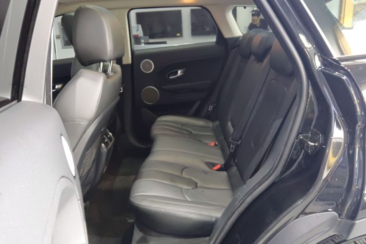 Used Land Rover Range Evoque 2015 2.0T Five-Door Zhiyao Edition Left Rear Seat