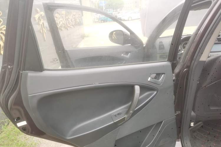 Used Geely Auto SX7 2013 2.0L Automatic Prestige Edition
